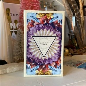 LAVISH EARTH CRYSTAL AFFIRMATION DECK